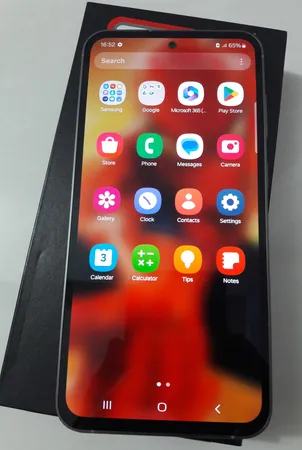 گوشی موبایل سامسونگ مدل Galaxy S23 FE دو سیم کارت ظرفیت 256 گیگابایت و رم 8 گیگابایت - ویتنام