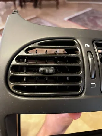 قاب ضبط و دریچه هواکش وسط داشبورد چیکال مدل CH 0814 مناسب برای پژو 206