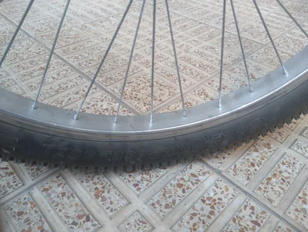 تایر دوچرخه ایران یاسا مدل گل ریز پهن کد 24X2.35