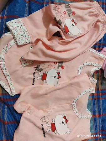 ست سرهمی و کلاه نوزادی دخترانه طرح گاو کد M268