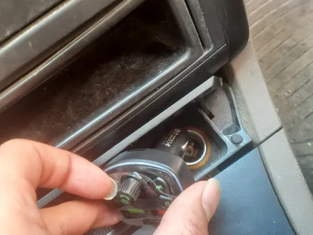 پخش کننده اف ام خودرو ارلدام مدل Et-M71