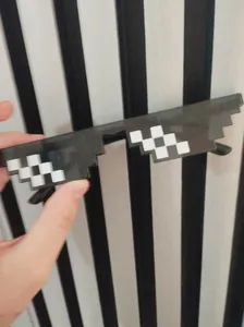 تجریه خرید عینک مدل شطرنجی