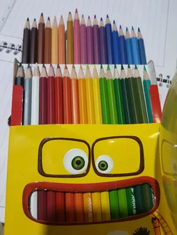 مداد رنگی 36 رنگ آریا مدل 3018