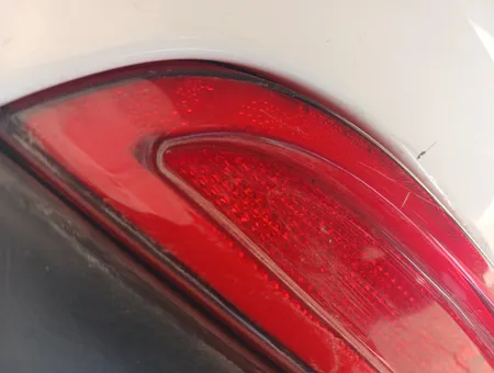 چراغ مه شکن عقب مدل اسپرت مناسب برای پژو 207 بسته 2 عددی