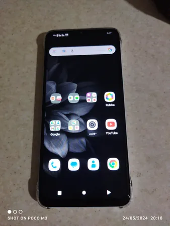 گوشی موبایل وکال مدل V0 Plus دو سیم کارت ظرفیت 64 گیگابایت و رم 3 گیگابایت