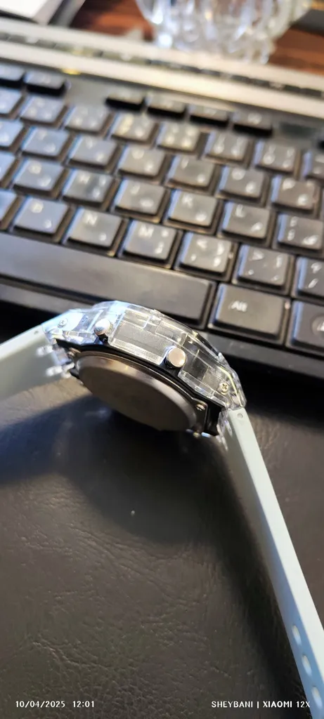 ساعت مچی عقربه ای مدل دو زمانه کرنومتر دار بند سیلیکونی موتور پمپی کد 13