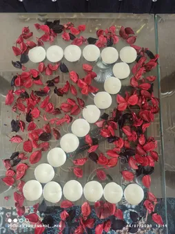 گل خشک مدل گلبرگ بسته 230 عددی