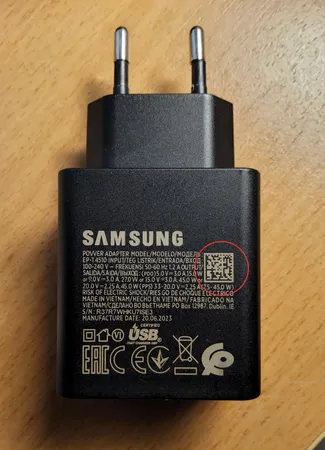 شارژر دیواری 45 وات سامسونگ مدل EP-T4510 به همراه کابل تبدیل USB-C