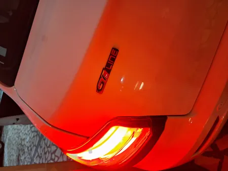 آرم خودرو طرح GT Line مدل BRW-12