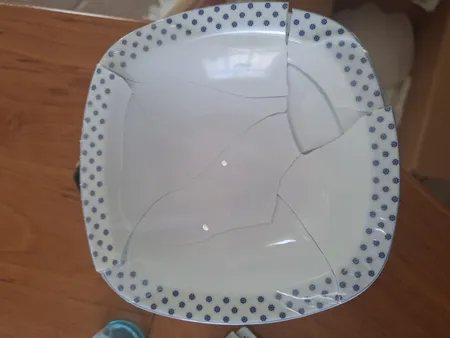 سرویس غذاخوری 27 پارچه چینی زرین ایران مدل کواترو ورنیکا درجه یک