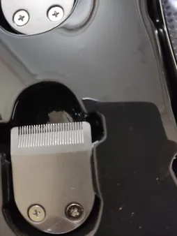 ست ماشین اصلاح موی صورت و بدن وی جی آر مدل V-099