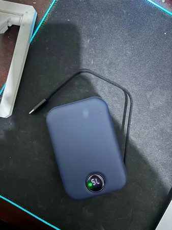 پاوربانک گرین لاین مدل  Monaco Magsafe 20w ظرفیت 20000 میلی آمپر ساعت