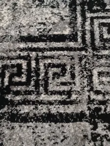 تجریه خرید فرش ماشینی ساوین کد 4118 زمینه مشکی