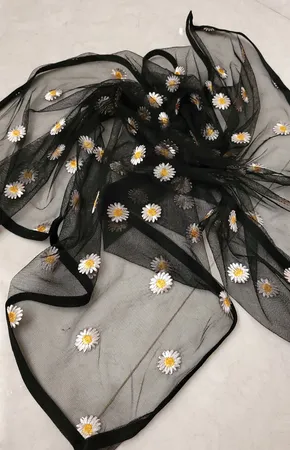 روسری زنانه مدل مینی اسکارف بابونه