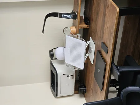 چراغ مطالعه مدل   DLW-600