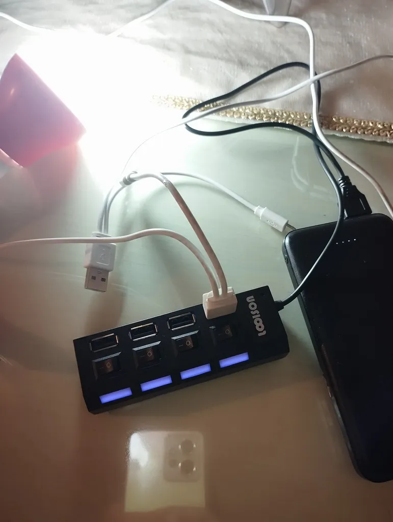 هاب 4 پورت USB 2.0 لویی سان مدل HI-SPEED