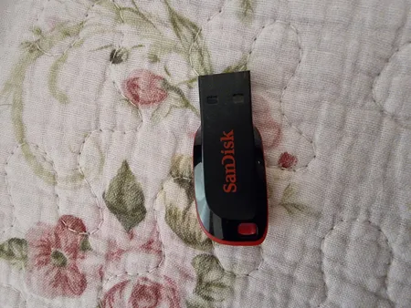 فلش مموری سن دیسک مدل Cruzer Blade CZ50 ظرفیت 32 گیگابایت با رابط USB 2.0