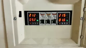 تجریه خرید محافظ کنترل ولتاژ و آمپر برق ورودی جی بی اچ مدل 63A تکفاز