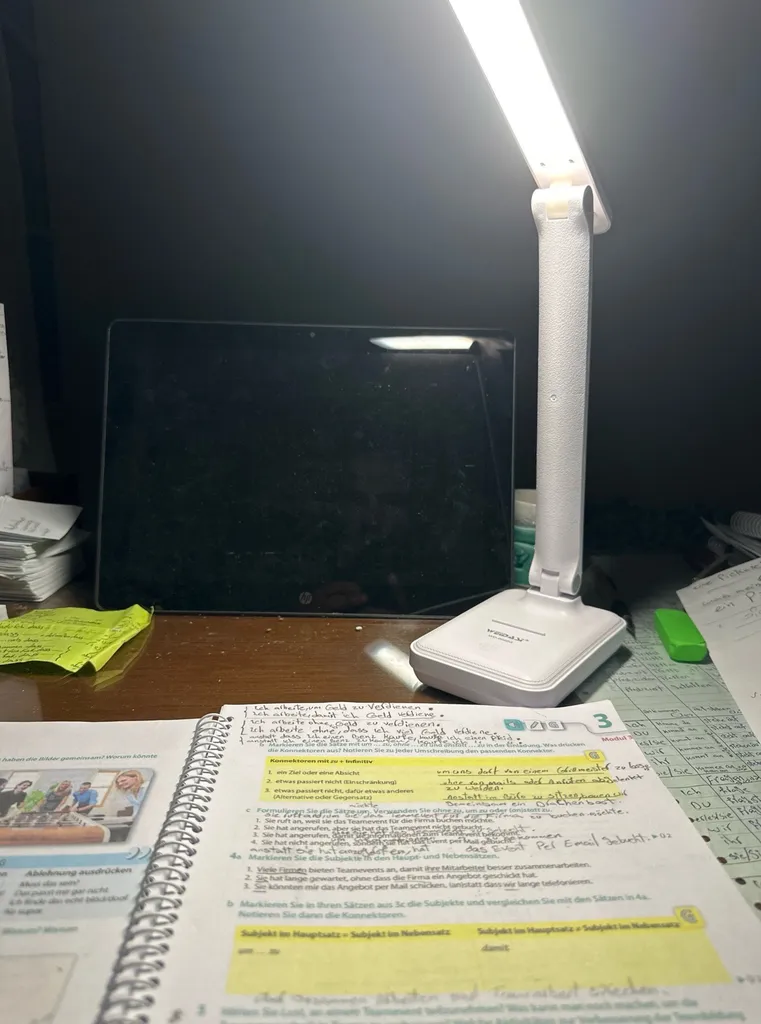 چراغ مطالعه مدل 6082Q