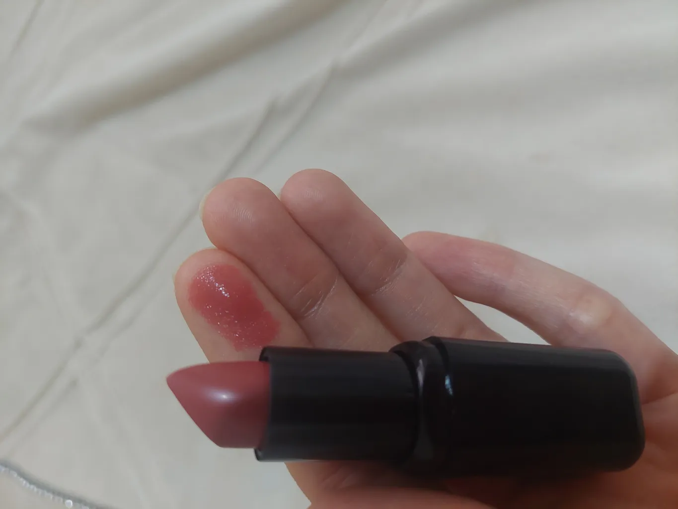 رژ لب جامد کیکو میلانو شماره 407