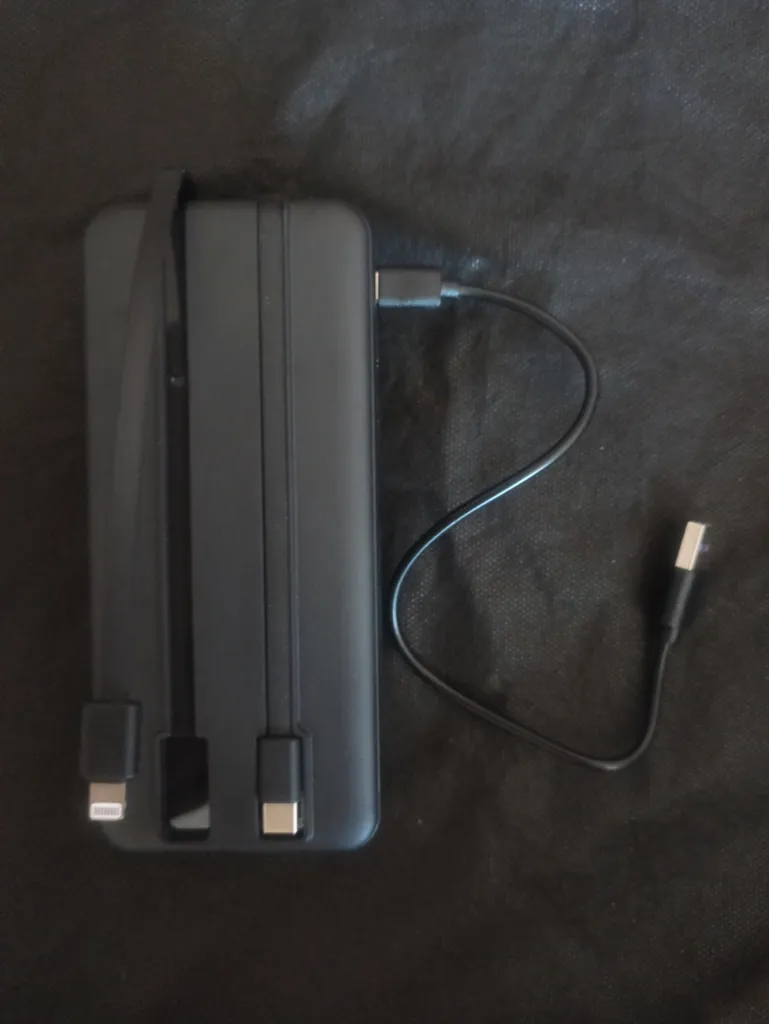 پاوربانک تسکو مدل TP 985 با ظرفیت 30000 میلی آمپر ساعت