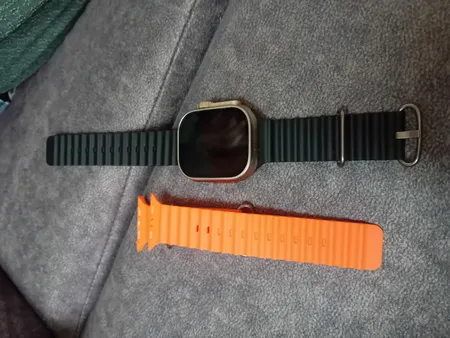 ساعت هوشمند مدل T3000 دارای قابلیت های صفحه نمایش رنگی، صفحه نمایش لمسی بند سیلیکون