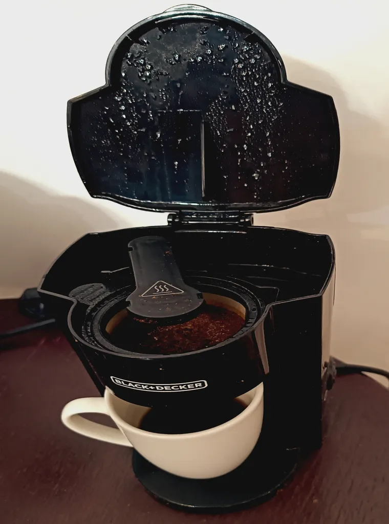 قهوه‌ساز بلک اند دکر مدل DCM25N-B5