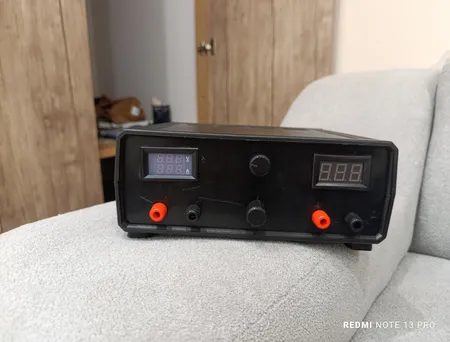 آداپتور 12 ولت 15 آمپر مدل 12V15A