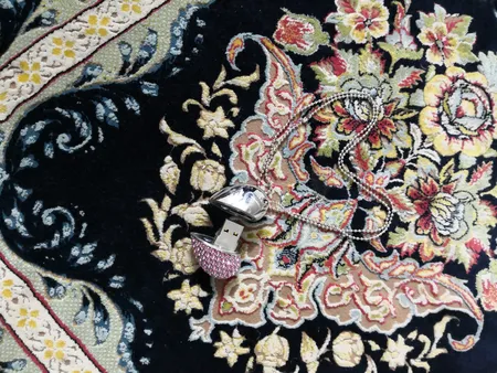 فلش مموری طرح قلب مدل UJ-004 ظرفیت 64 گیگابایت