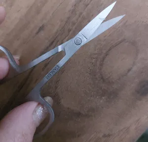 تجریه خرید قیچی ابرو مدل استیل