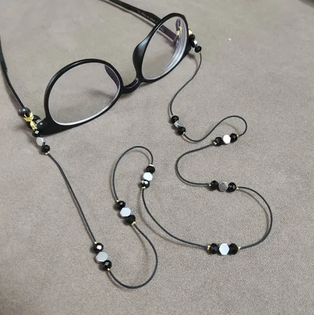 بند عینک مدل Hadid 2021