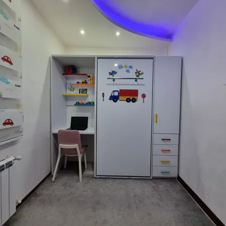 شلف دیواری اتاق کودک باروچین مدل ماشین کد sh-20