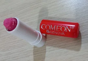 تجریه خرید بالم لب کامان مدل SOUR CHERRY SHINE