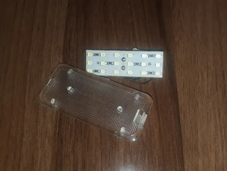 چراغ صندوق و داشبور خودرو تک لایت مدل AM 5964 P مناسب برای پژو پارس