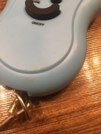 ترازو آویز مدل beh005