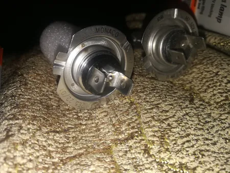 لامپ هالوژن خودرو ووتسه مدل H7 wutse JT5123