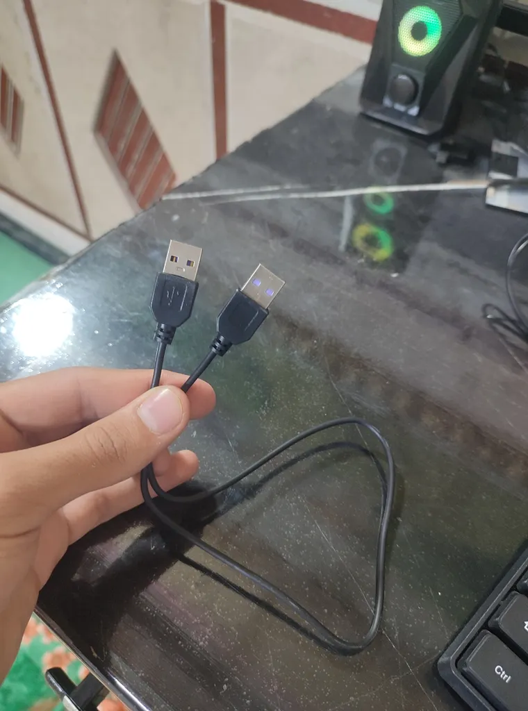 پایه خنک کننده لپ تاپ یوکام مدل 648B