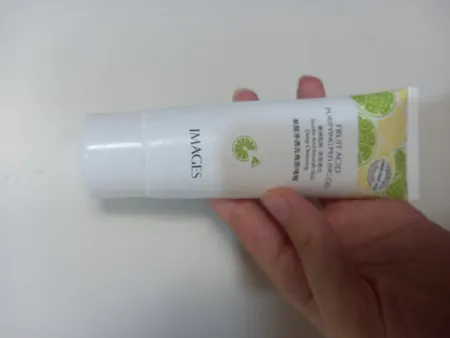 اسکراب لایه بردار پوست ایمجز مدل Fruit Acid حجم 80 میلی لیتر