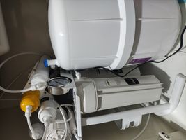 دستگاه تصفیه کننده آب آکوآ اسپرینگ مدل NF8200 به همراه فیلتر تصفیه آب بسته 3 عددی