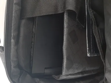 کوله پشتی لپ تاپ جی بگ مدل Prato مناسب برای لپ تاپ ۱۵.۶ اینچی