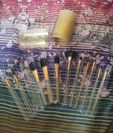 ست برس آرایشی مدل 01 بسته 12 عددی