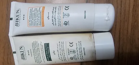 کرم ضدآفتاب رنگی بیکن +SPF50 شماره +1، مناسب پوست‌های چرب، حجم 50 میلی‌لیتر