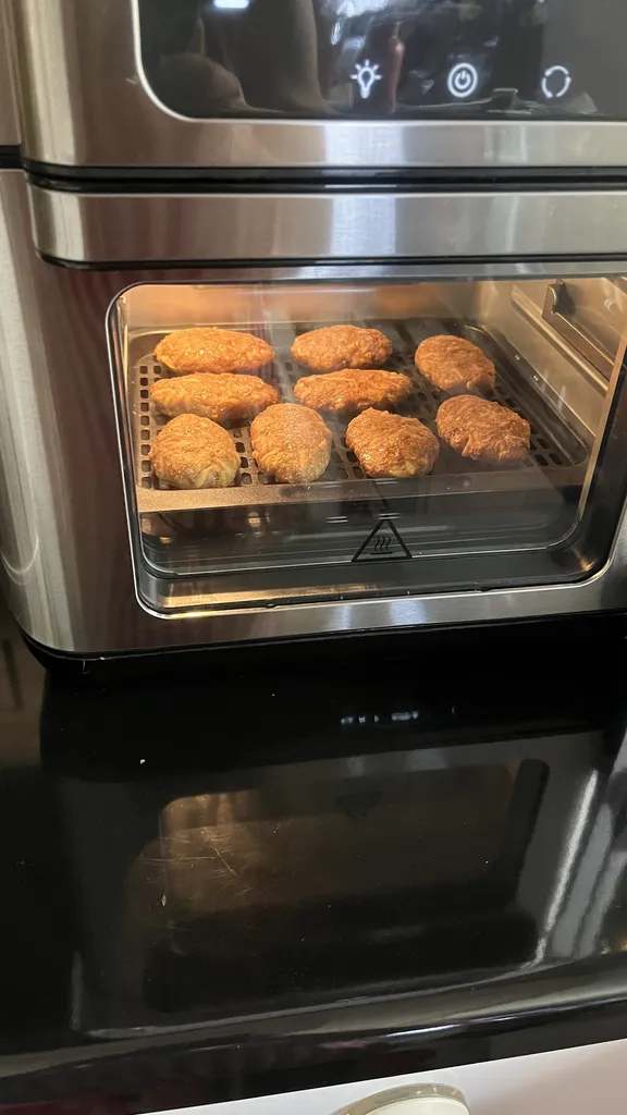 هواپز 12 لیتری بلک اند دکر مدل AOF-100-B5