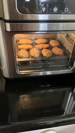 هواپز 12 لیتری بلک اند دکر مدل AOF-100-B5