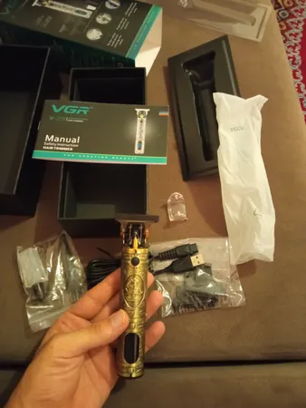 ماشین اصلاح موی سر و صورت وی جی ار مدل V-228