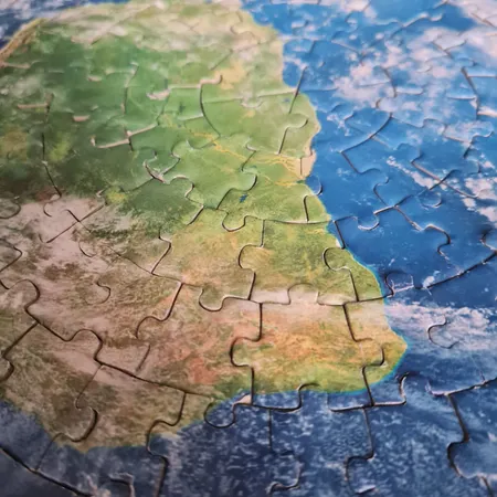 پازل 250 تکه فنسي مدل زمين طرح گرد