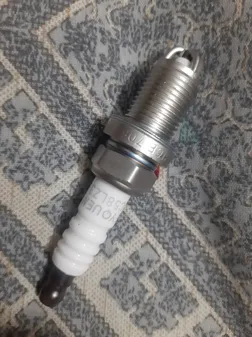 شمع خودرو اکیوم مدل RFC58LZ3EX بسته 4 عددی