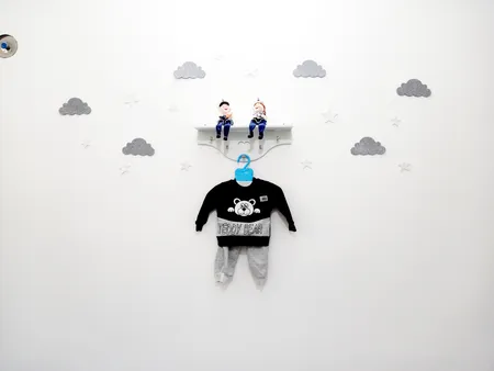 طبقه دیواری طرح قلبی