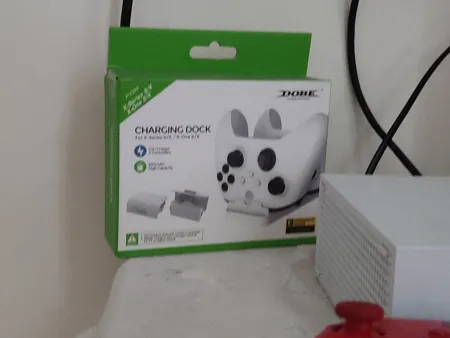 پایه شارژ دسته بازی ایکس باکس دابی مدل 532X به همراه باتری