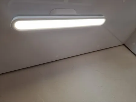 چراغ مطالعه باسئوس مدل DGXC-02
